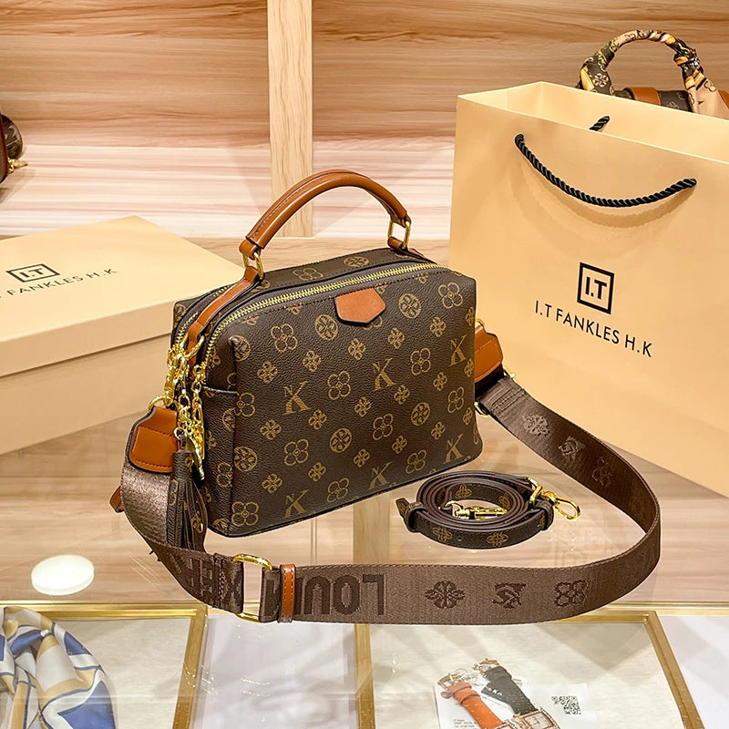 Women's handbag 2025 new autumn and winter designer shoulder crossbody bag, fashionable and high-end pillow bag